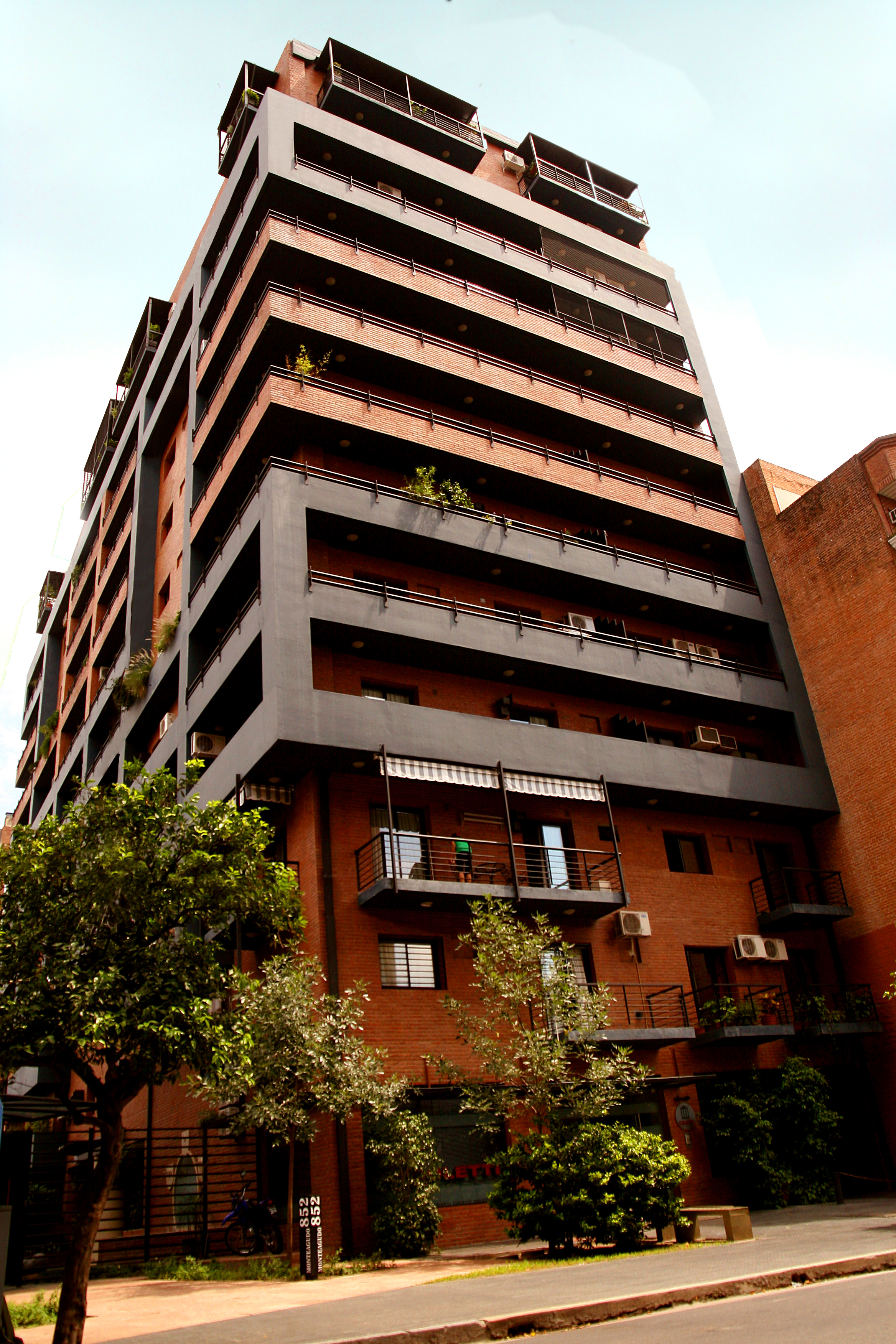 Monteagudo 852 exterior